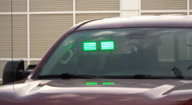 Koniec zielonego światła w samochodach. Problemów było zbyt dużo