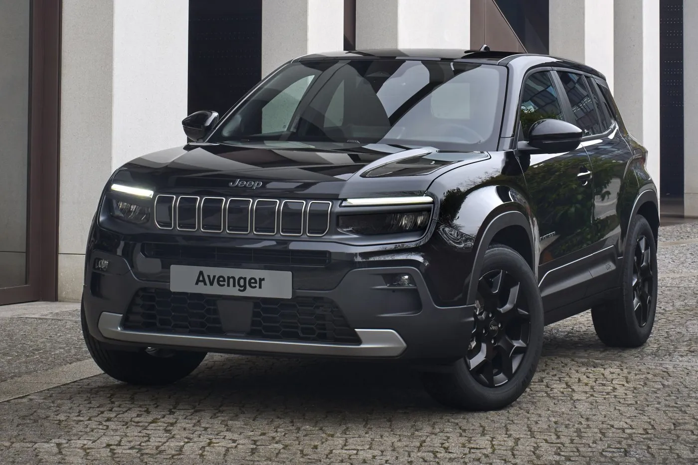 Jeep Avenger Black Edition