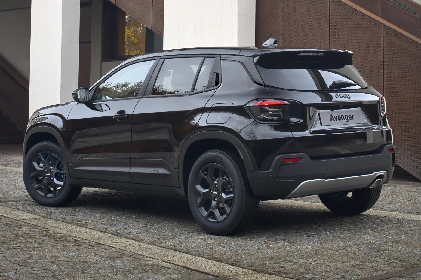 Jeep Avenger Black Edition