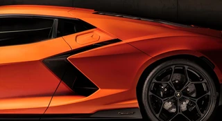 Nowe Lamborghini przyłapane. Tęskniliście za tym oznaczeniem