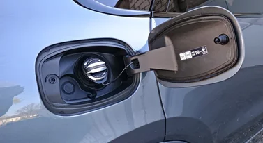 Tyle zapłacimy przy dystrybutorze w czwartek 23 kwietnia. Znamy nowe maksymalne ceny paliw