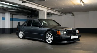 Kultowy Mercedes trafi na aukcję. O cenę lepiej nie pytajcie