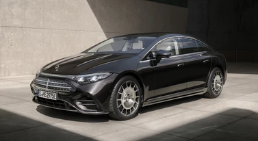 Elektryczna limuzyna Mercedesa wyceniona. 900 000 zł pęknie później, a to nie klasa S