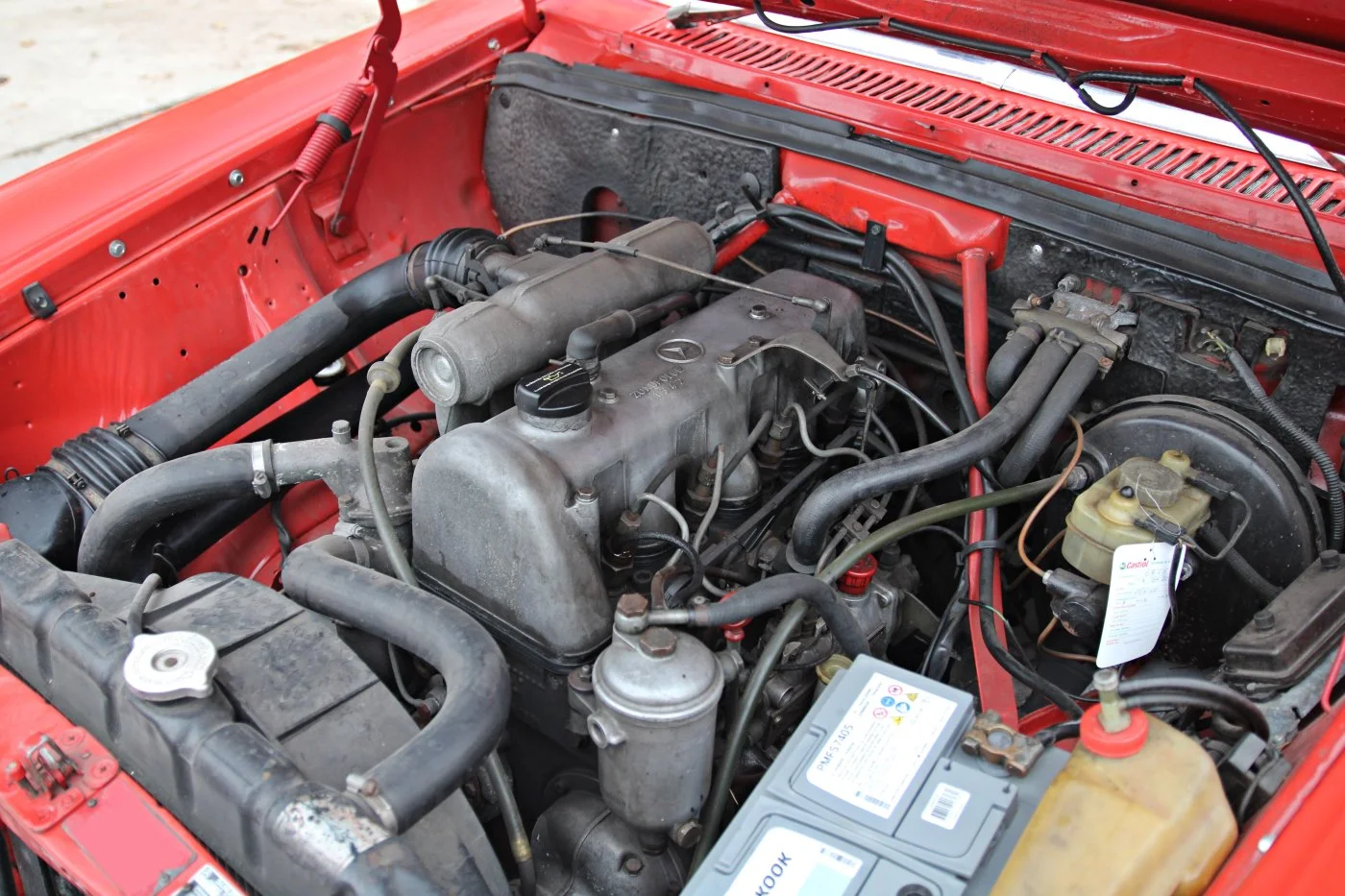 Mercedes W115 