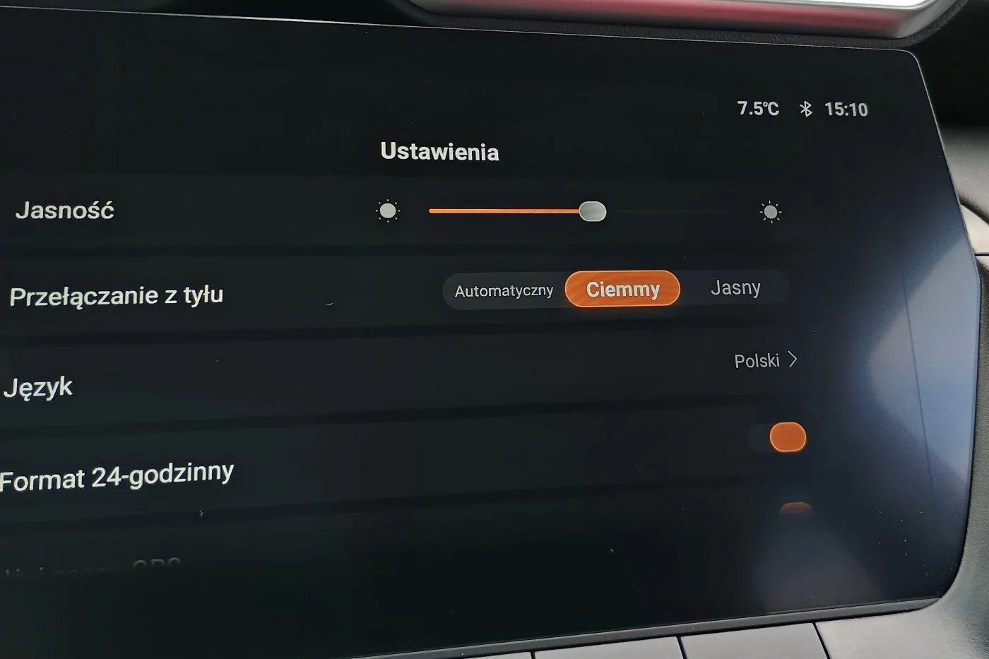 MG ZS - system multimedialny