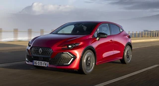 Renault Clio w nowej wersji. Przejedziesz 1450 km bez tankowania