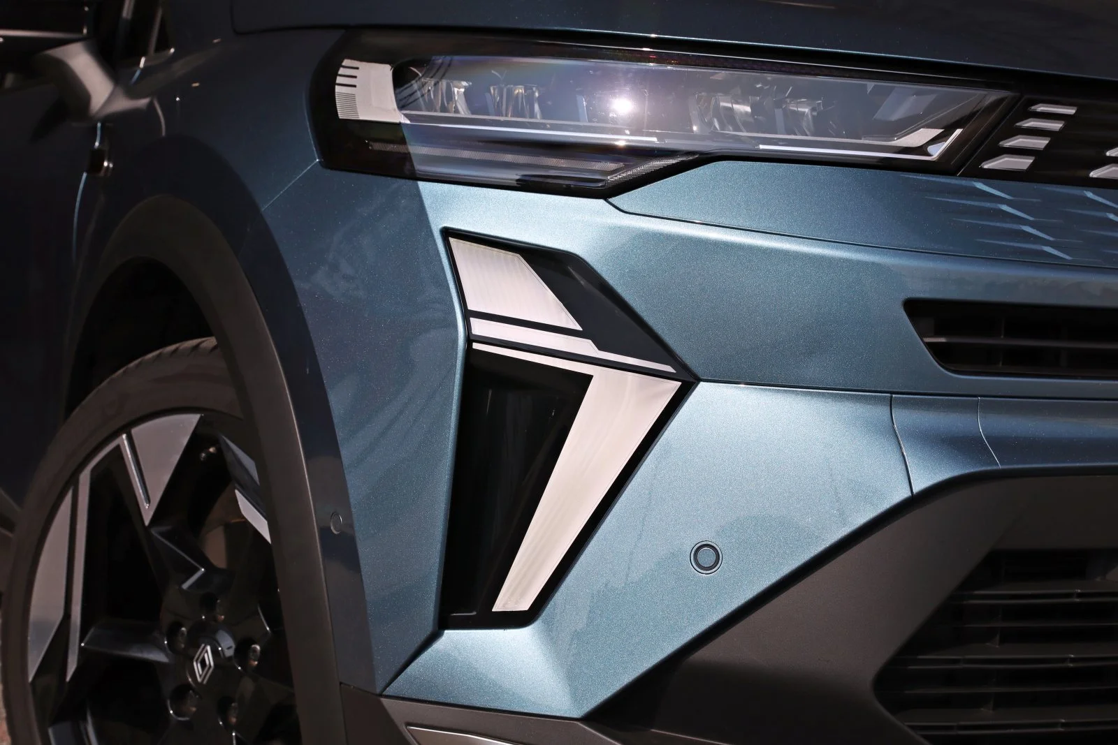 Renault Symbioz E-Tech - przód