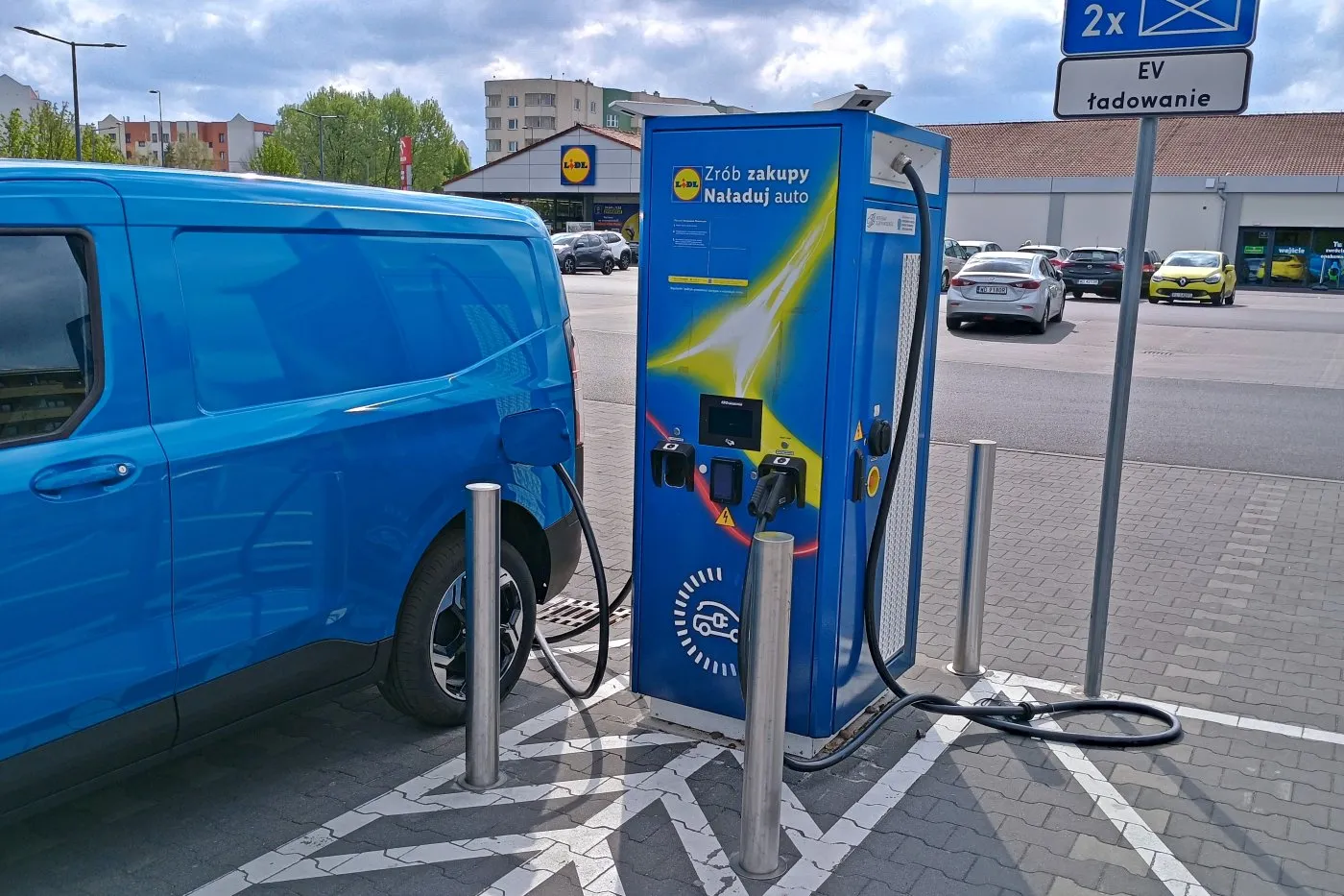 Stacja ładowania Lidl 
