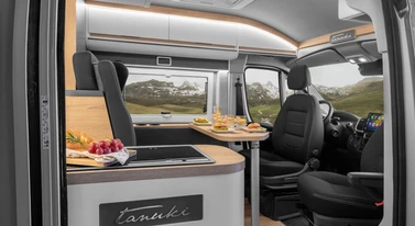 Nowy kamper od Toyoty. W sam raz na majówkę