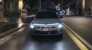 Auto którego nikt nie chce ma nową wersję. Trzeci pedał ma przyciągnąć klientów