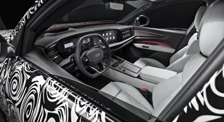 Poszukiwałem ceny Audi Q9. Setki wydawałem jak sprzedawca w Żabce