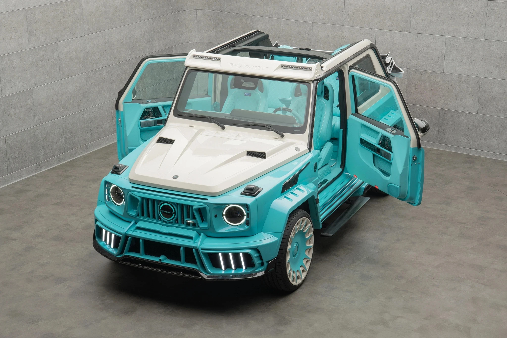 https://cdn-ab.spidersweb.pl/2026/05/mansory-azura-cabrio-4.jpg