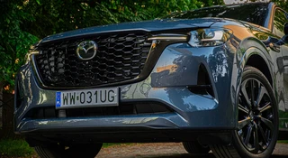 Mazda CX-60 z HVO100 wymaga koszuli w kratkę. Bez kratki trudno o wpadki