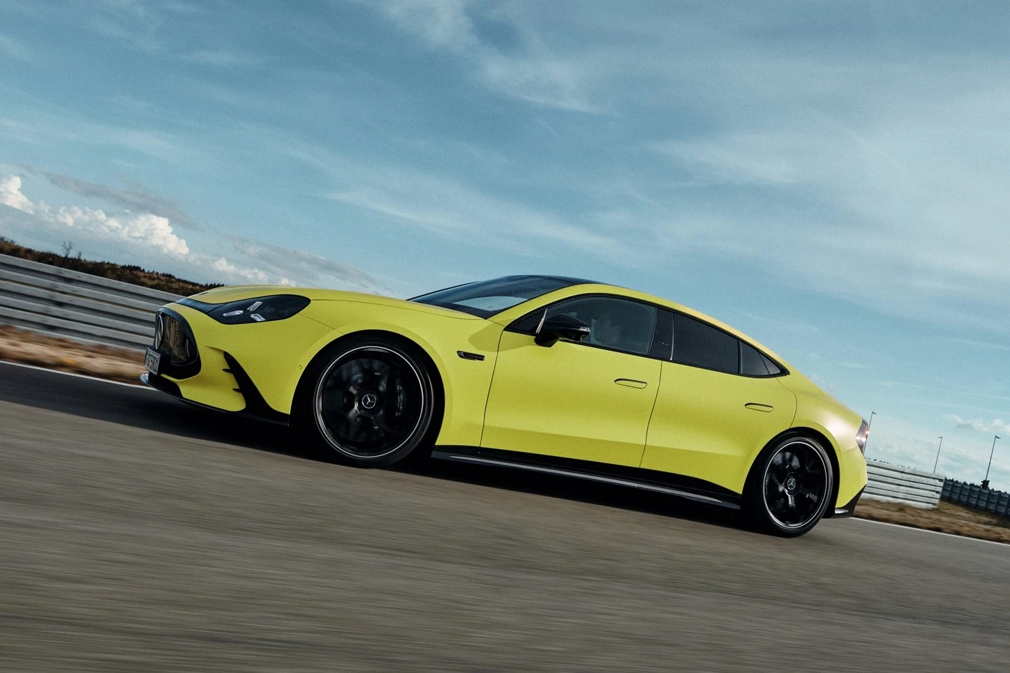 https://cdn-ab.spidersweb.pl/2026/05/mercedes-amg-gt-4-drzwiowe-gt-2026-cena-polska-3.jpg
