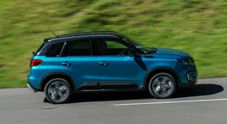 Suzuki Vitara z 700 tys. km nalotu i niewielkim silnikiem. Tylko 15 klocków