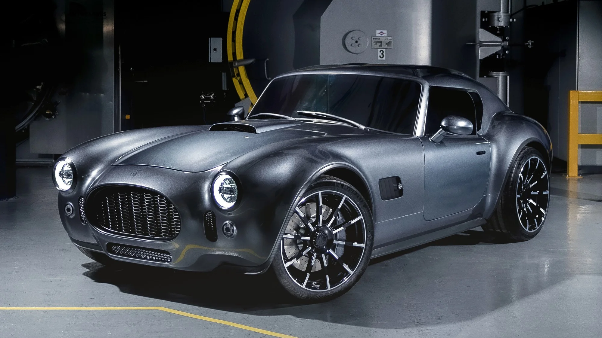 https://cdn-ab.spidersweb.pl/2026/06/ac-cobra-coupe-przod.jpg