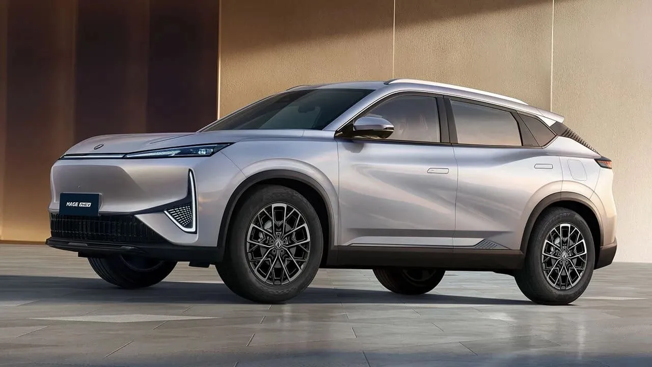 https://cdn-ab.spidersweb.pl/2026/06/dongfeng-mage-phev-przod.jpg