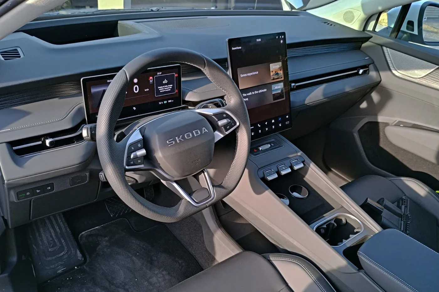 Skoda Peaq - deska rozdzielcza 