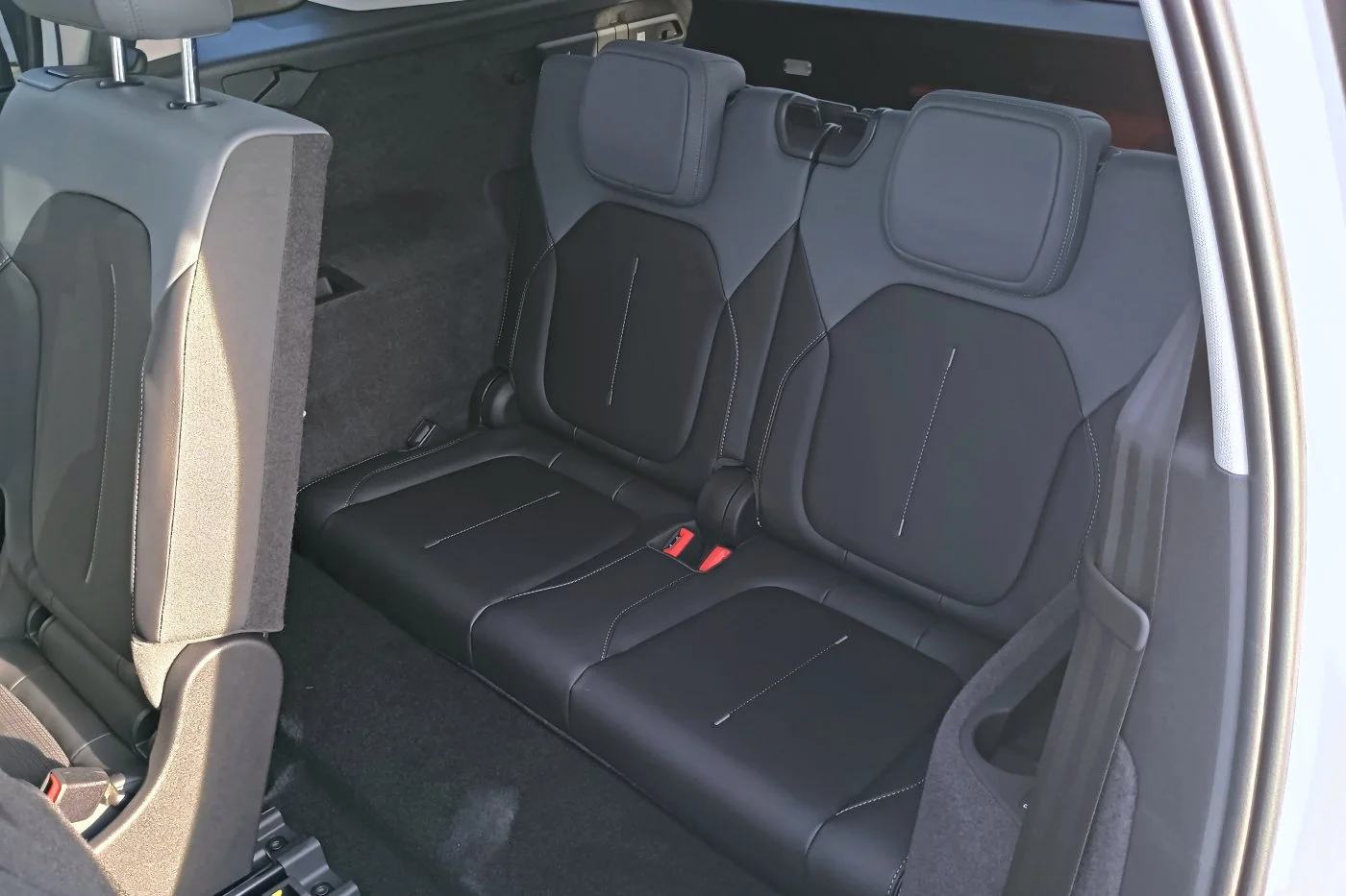 Skoda Peaq - trzeci rząd siedzeń 
