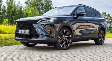 Polubicie się z tym chińskim autem. Test Omoda 7 Super Hybrid