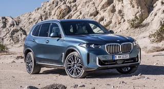 To auto śmieje się z ceny nowego BMW X5. Oszczędzisz 100 tys. zł