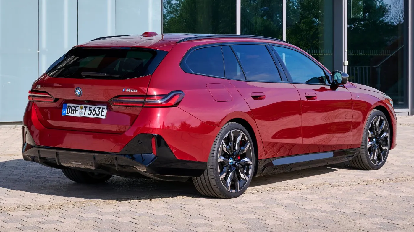 BMW i5 Touring 