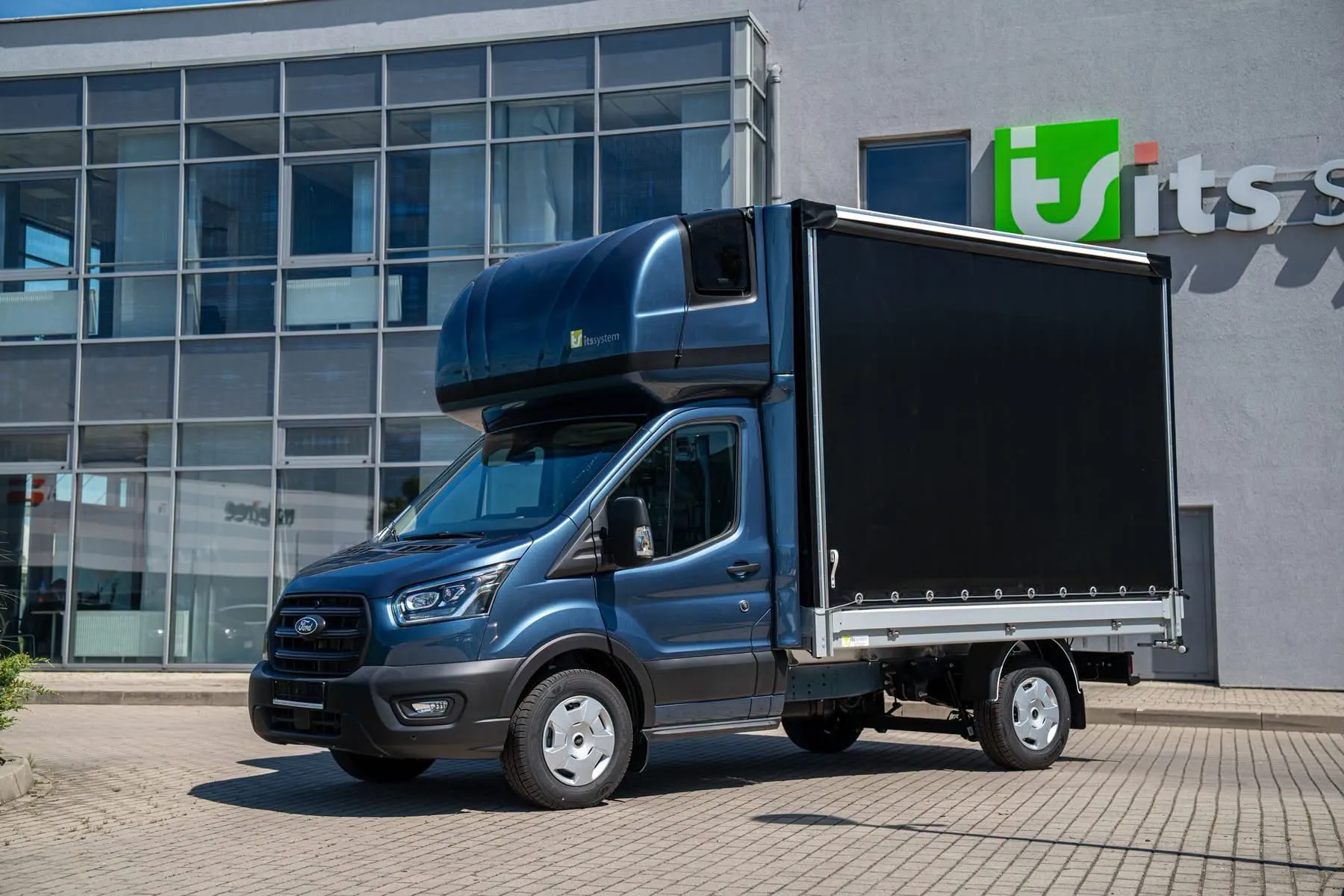 Oto Ford Transit z kurnikiem bez tachografu. Płaczę po polsku