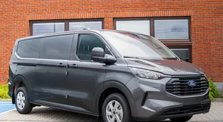 Oto nowy Ford Transit bez tacho. Odpowiada na wszystkie problemy świata