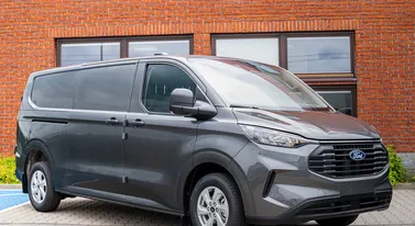 Oto nowy Ford Transit bez tacho. Odpowiada na wszystkie problemy świata