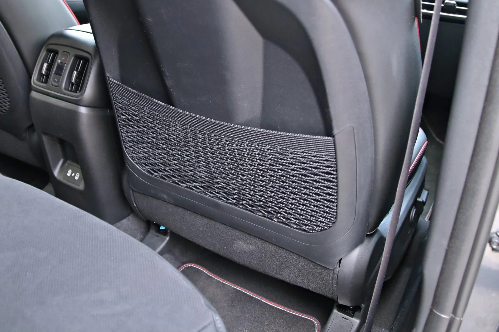 https://cdn-ab.spidersweb.pl/2026/07/hyundai-tucson-2026-test-interior5.jpg