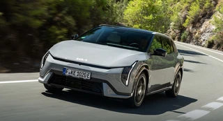 Nowy kompakt Kia o 55 000 zł taniej. Nie spojrzysz na SUV-a