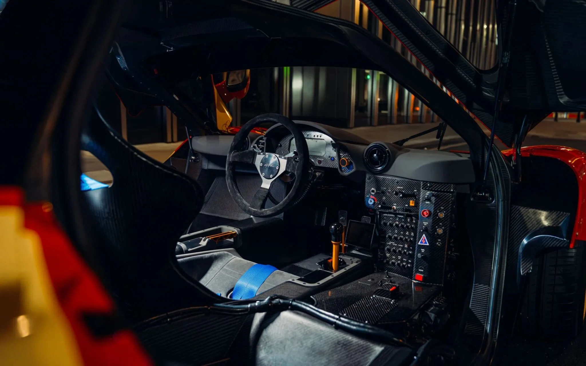 https://cdn-ab.spidersweb.pl/2026/07/mclaren-f1-gtr-nick-mason-aukcja-7.jpg