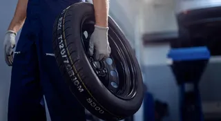 Gdzie się podziało koło zapasowe? Producenci mają swoją teorię