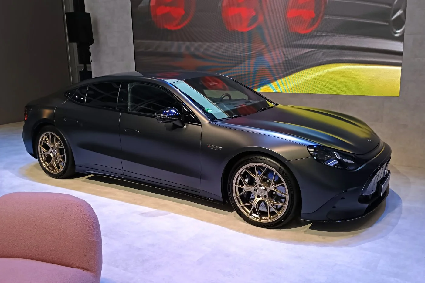 https://cdn-ab.spidersweb.pl/2026/07/mercedes-benz-studio-warszawa-relacja-13.jpg