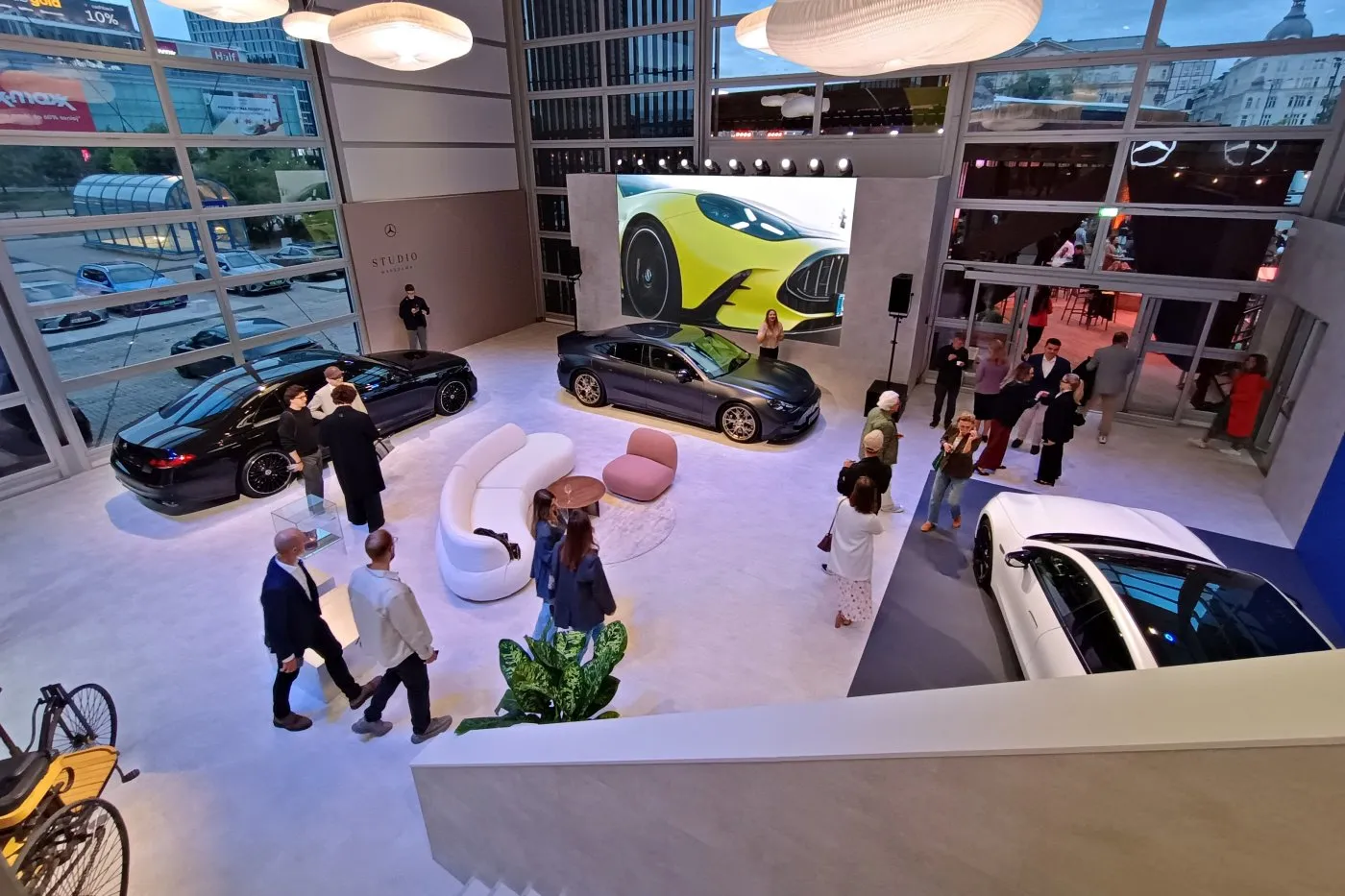 Mercedes-Benz Studio Warszawa