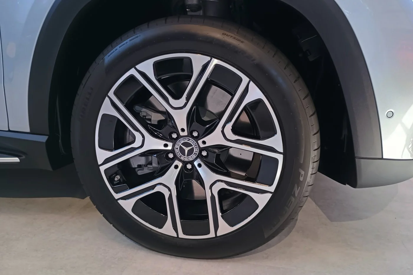 https://cdn-ab.spidersweb.pl/2026/07/mercedes-gls-2026-polska-premiera-7.jpg