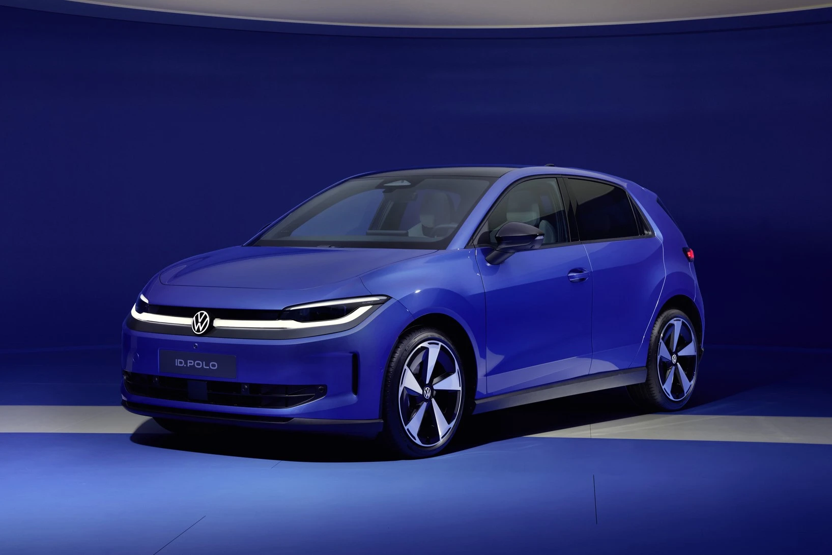 https://cdn-ab.spidersweb.pl/2026/07/volkswagen-id-polo-2026-porownanie-1.jpg