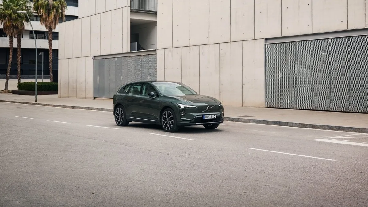 Volvo EX60