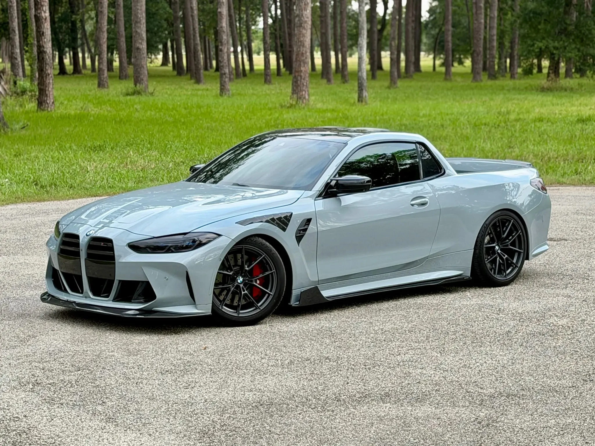 Oto nowe BMW M4 pickup. Możesz polować na kangury
