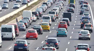 Wytyczą buspas na autostradzie A2. Tak się walczy z korkami