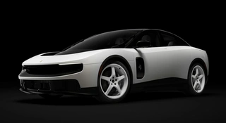 Pierwsze Ferrari Luce sprzedane na aukcji. Cena zwala z nóg