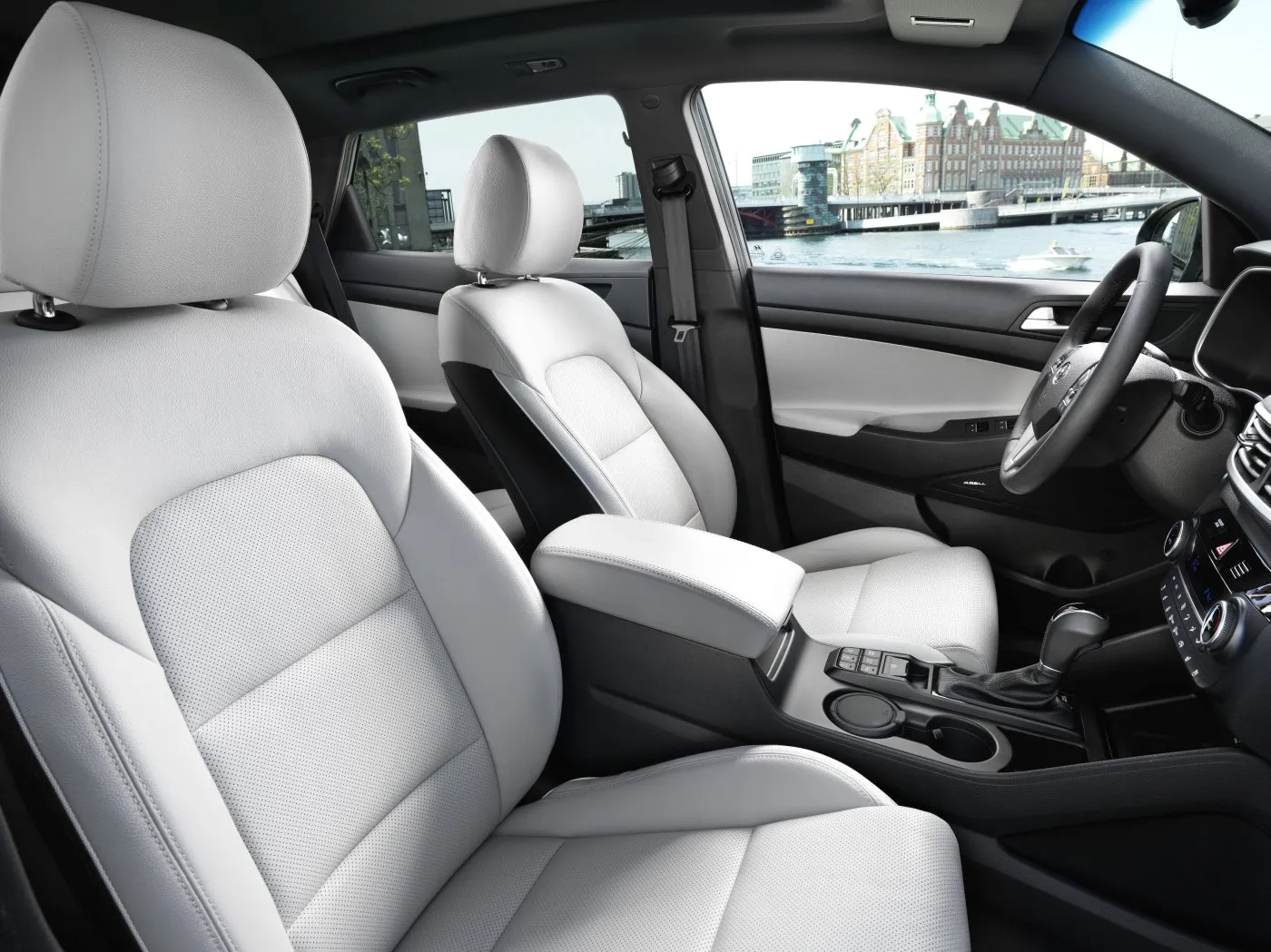 https://cdn-ab.spidersweb.pl/2026/08/hyundai-tucson-iii-poradnik-kupujacego-6.jpg