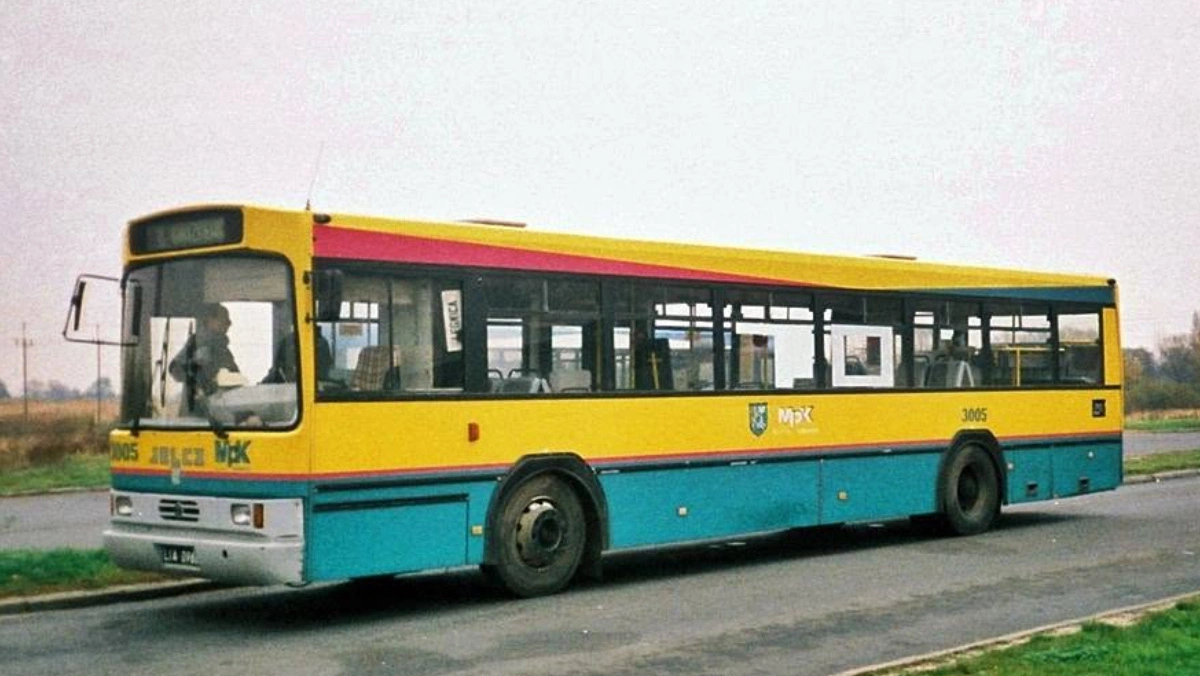 To jeden z wielu prototypów Jelcza z lat 90. Wyglądał obiecująco, ale nic z tego nie wyszło