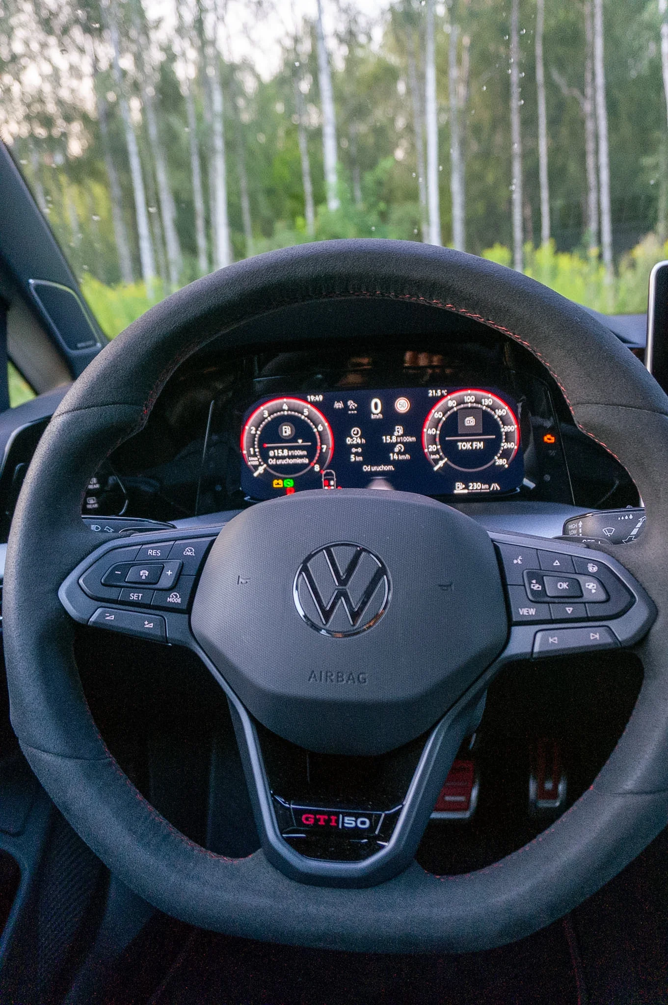 https://cdn-ab.spidersweb.pl/2026/08/volkswagen-golf-gti-edition-50-10.jpg