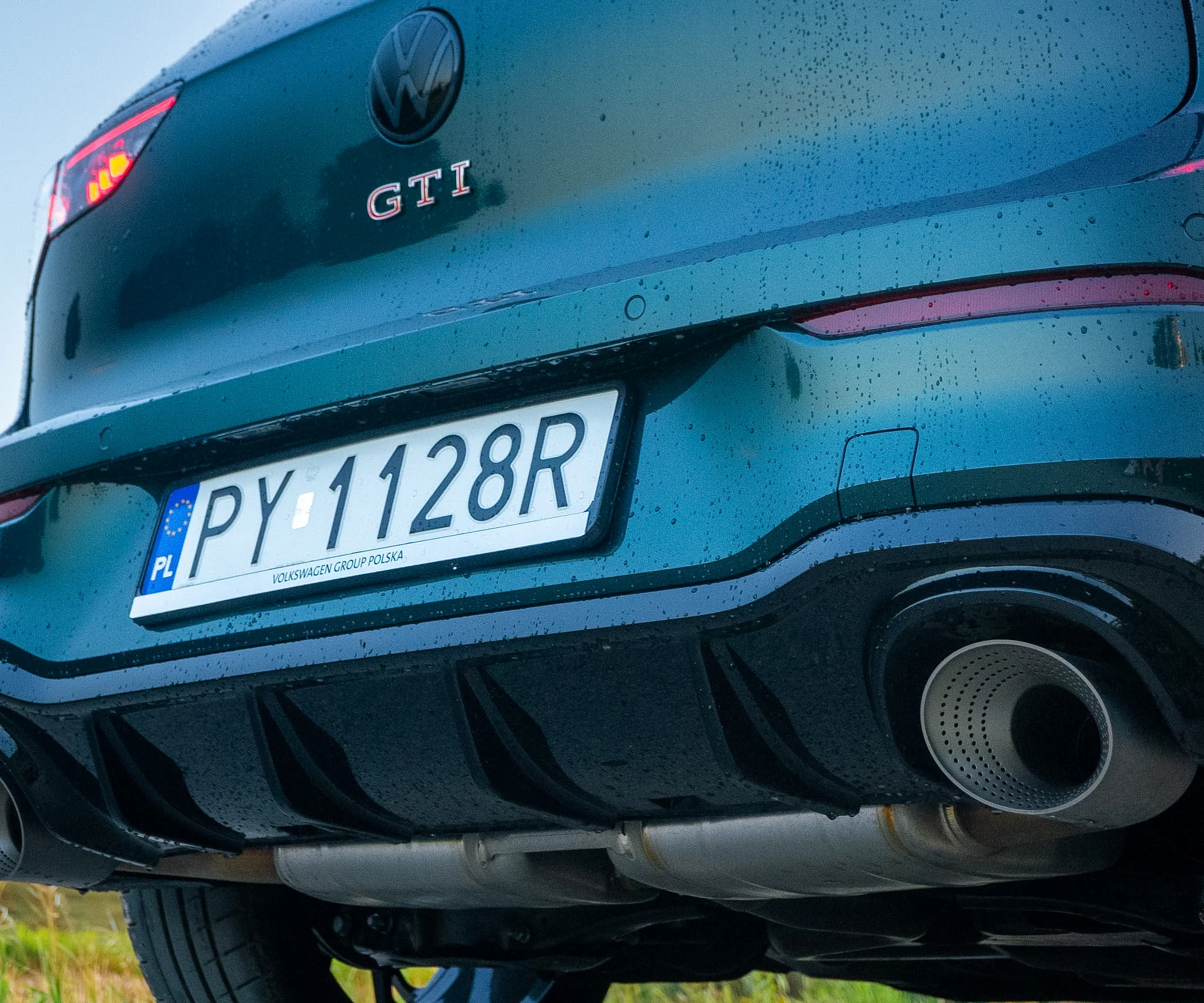 https://cdn-ab.spidersweb.pl/2026/08/volkswagen-golf-gti-edition-50-25.jpg