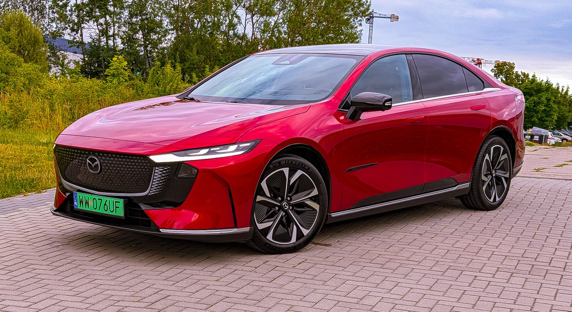 Image for Tak jeździ nowa Mazda 6e. Trudno nie polubić tego auta