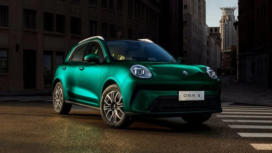 Chińskie Porsche wycenione. 109 900 zł i Golf ucieka w podskokach