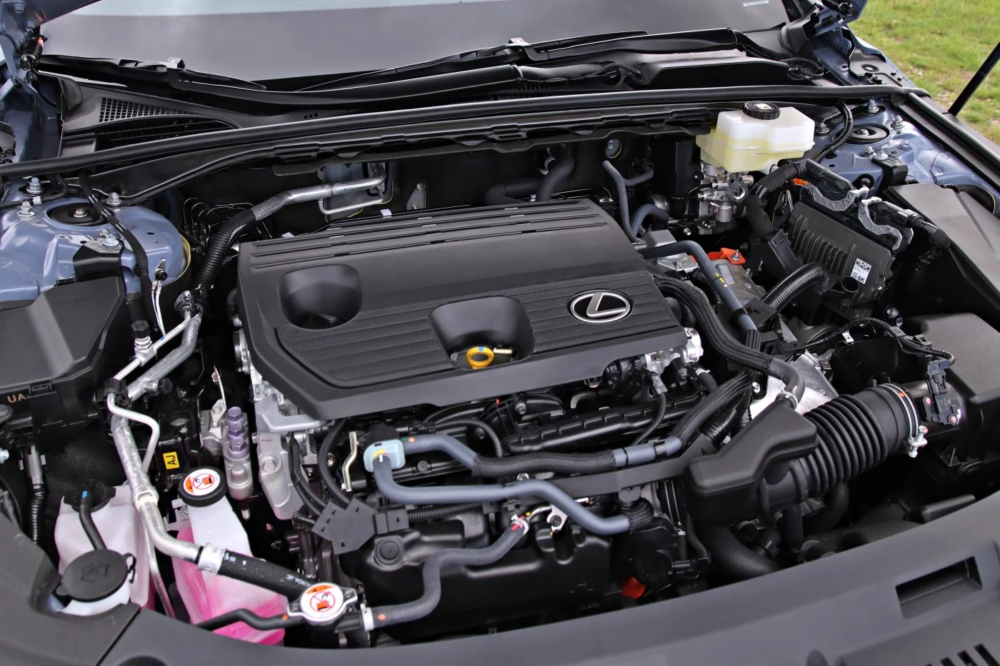 Lexus ES 300h - silnik