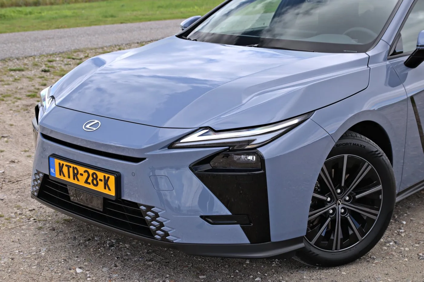 https://cdn-ab.spidersweb.pl/2026/09/lexus-es-300h-2026-pierwsza-jazda-25.jpg