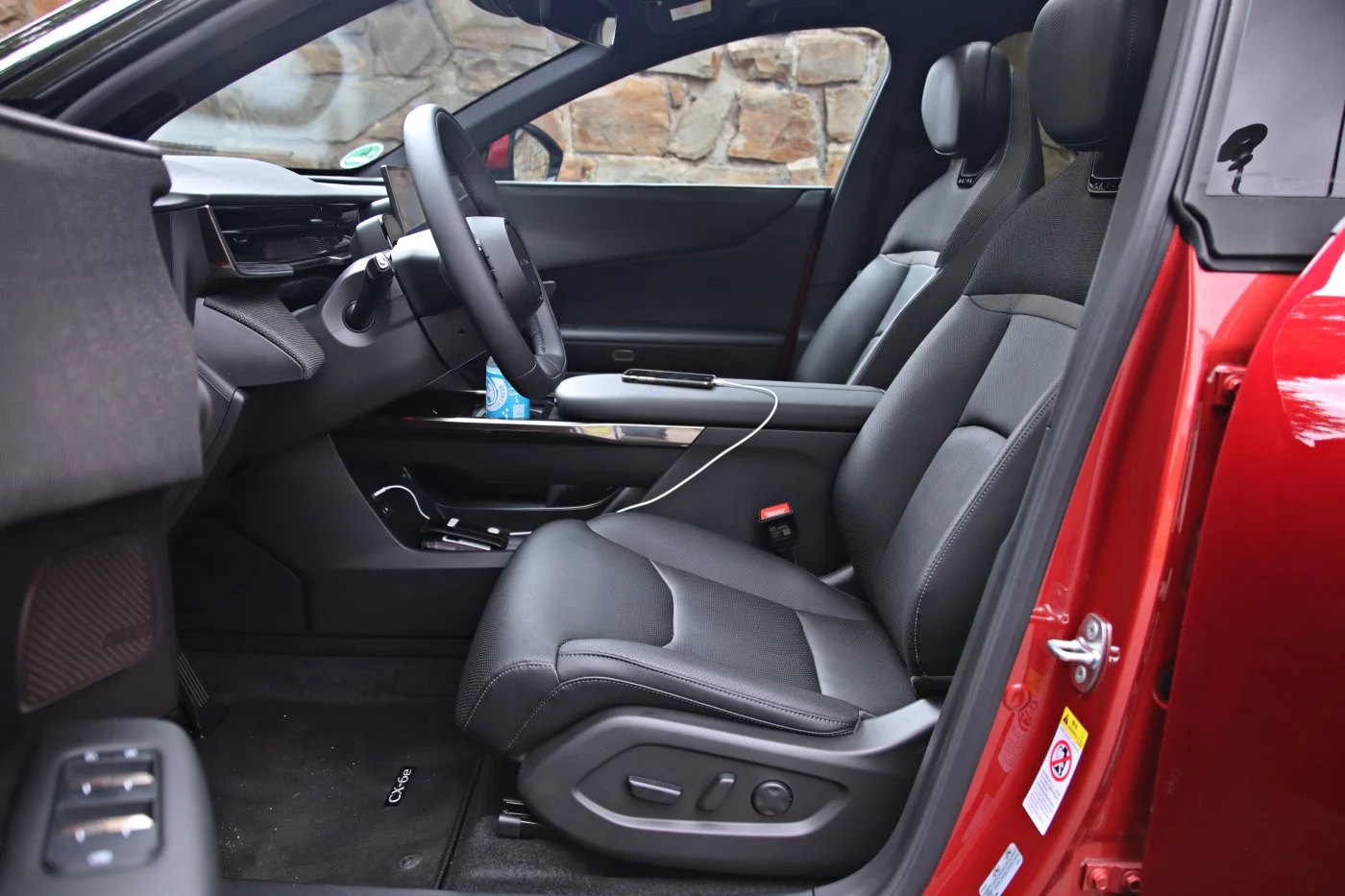 https://cdn-ab.spidersweb.pl/2026/09/mazda-cx-6e-pierwsza-jazda-23.jpg